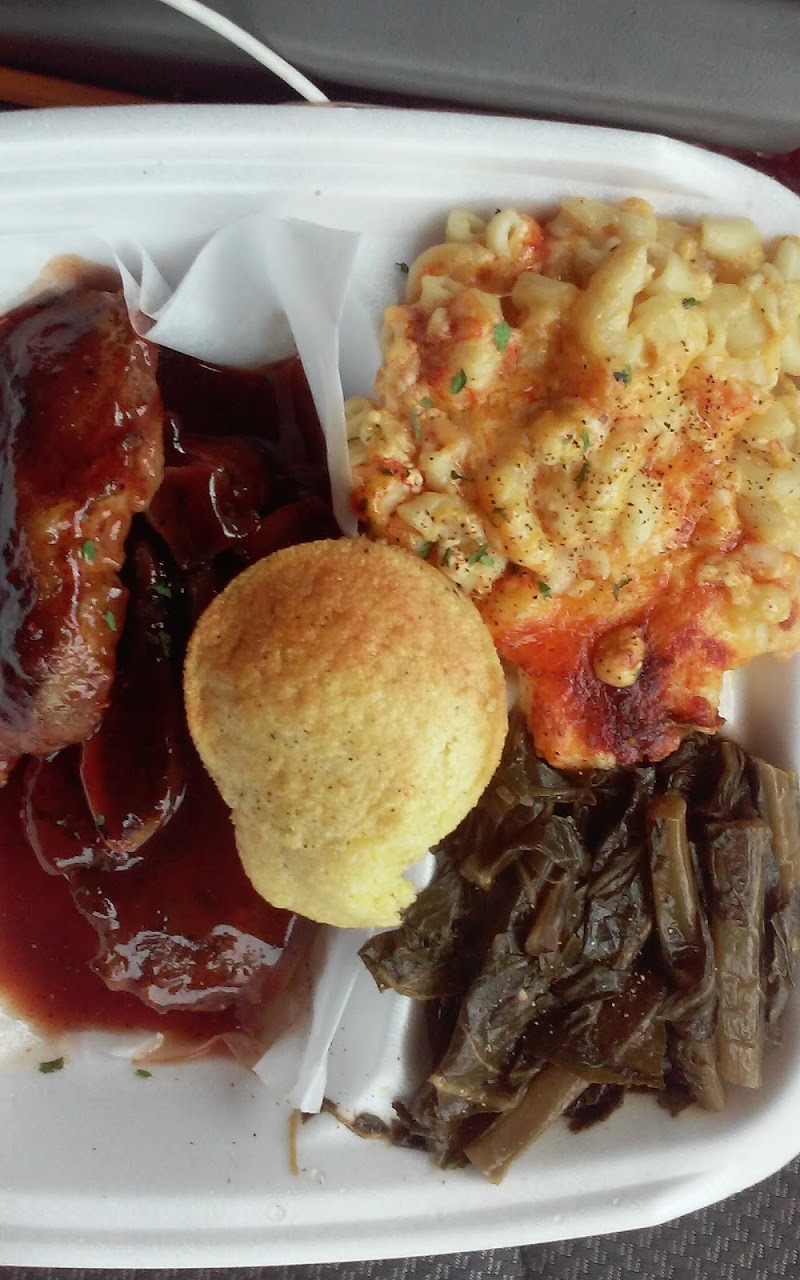 Heights Soul Food and Grill image 3