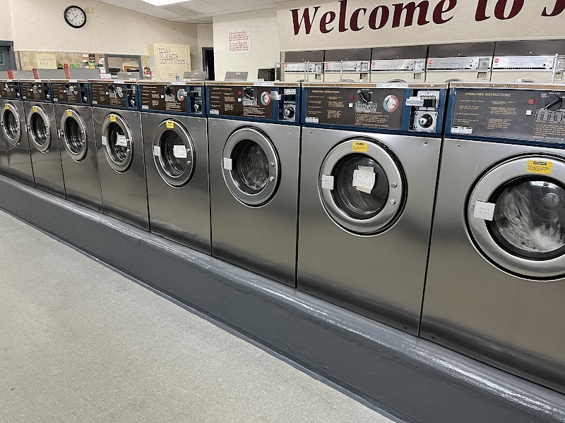 Jeffs Laundromat image 2